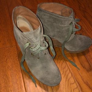 Lucky Brand Wedge Booties in Taupe - 7W